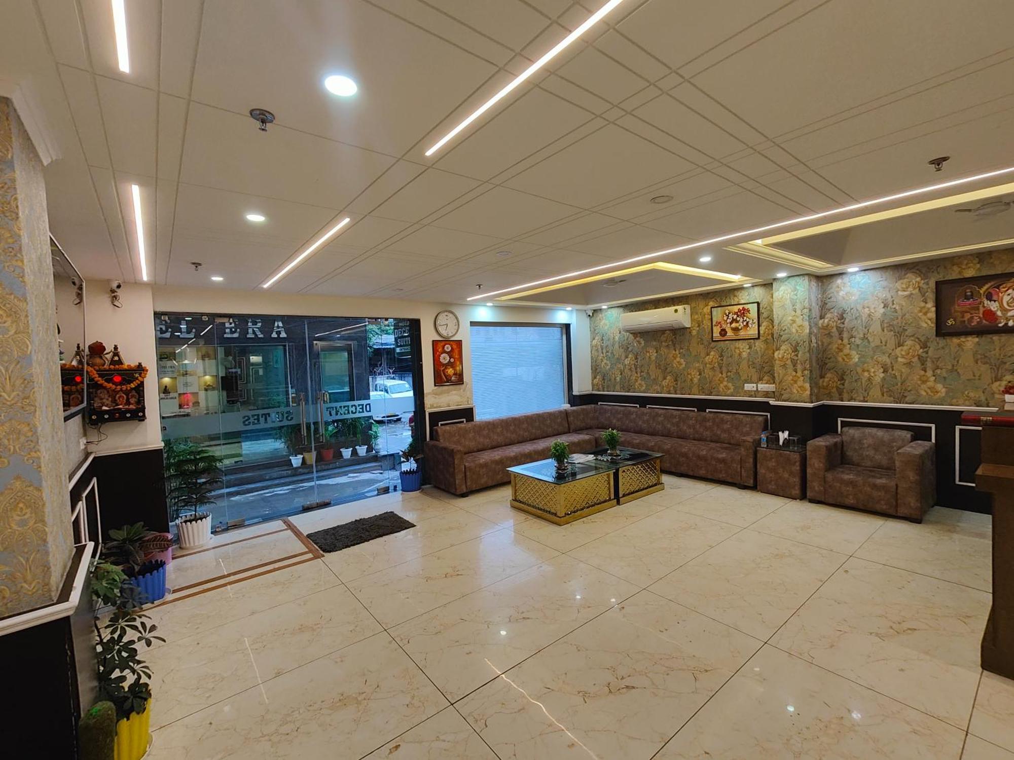 Decent Suites Inn- Mahipalpur, Delhi Airport, Aerocity