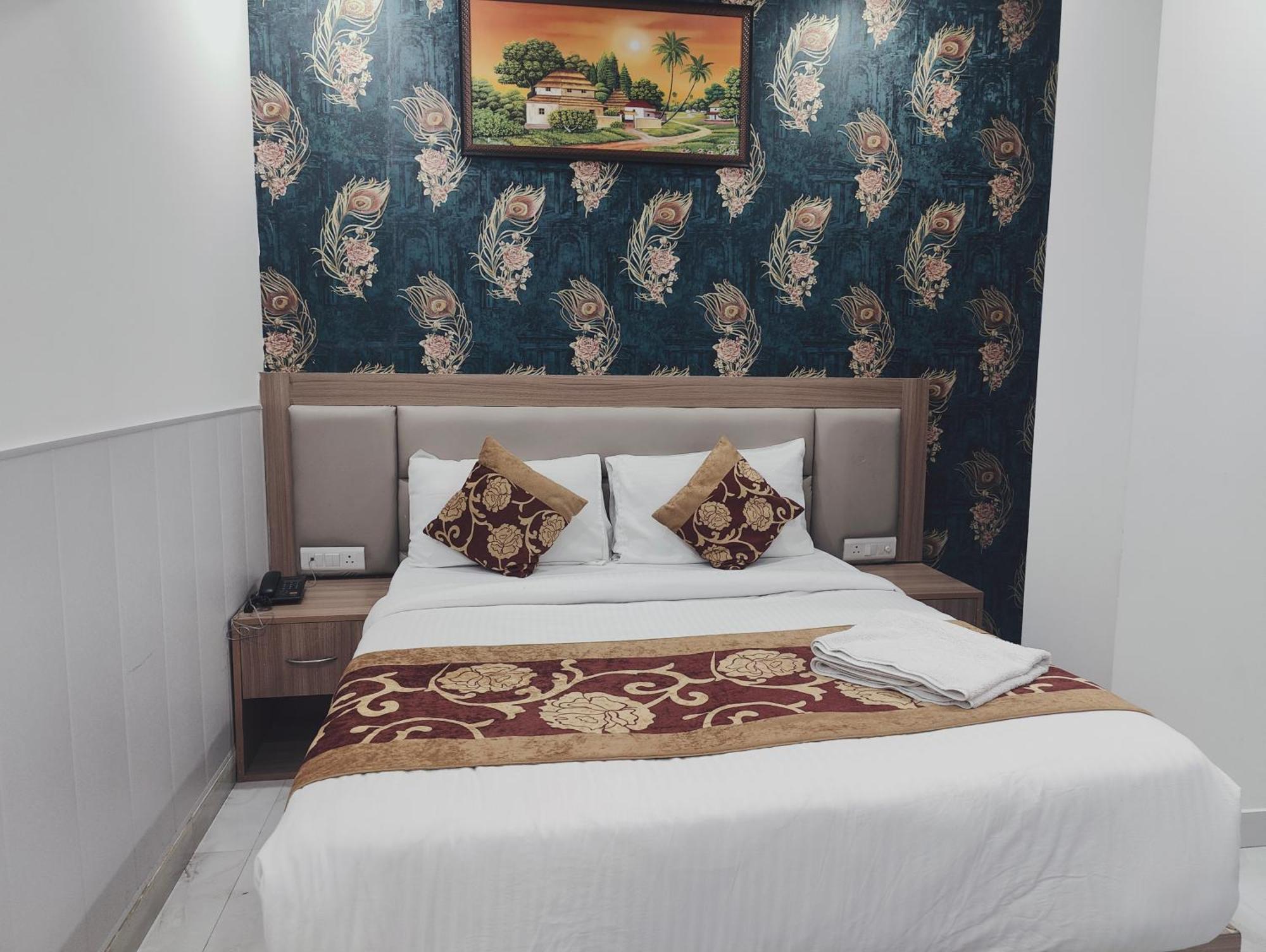 Decent Suites Inn- Mahipalpur, Delhi Airport, Aerocity