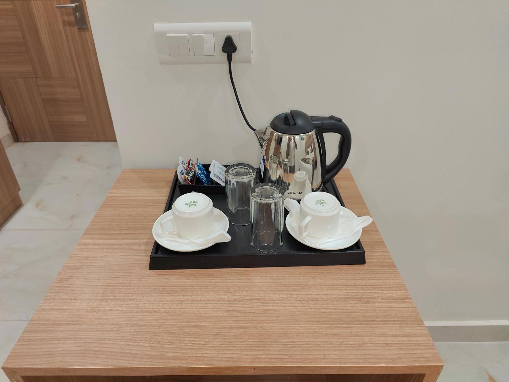 Couette-café Decent Suites Inn- Mahipalpur, Delhi Airport, Aerocity